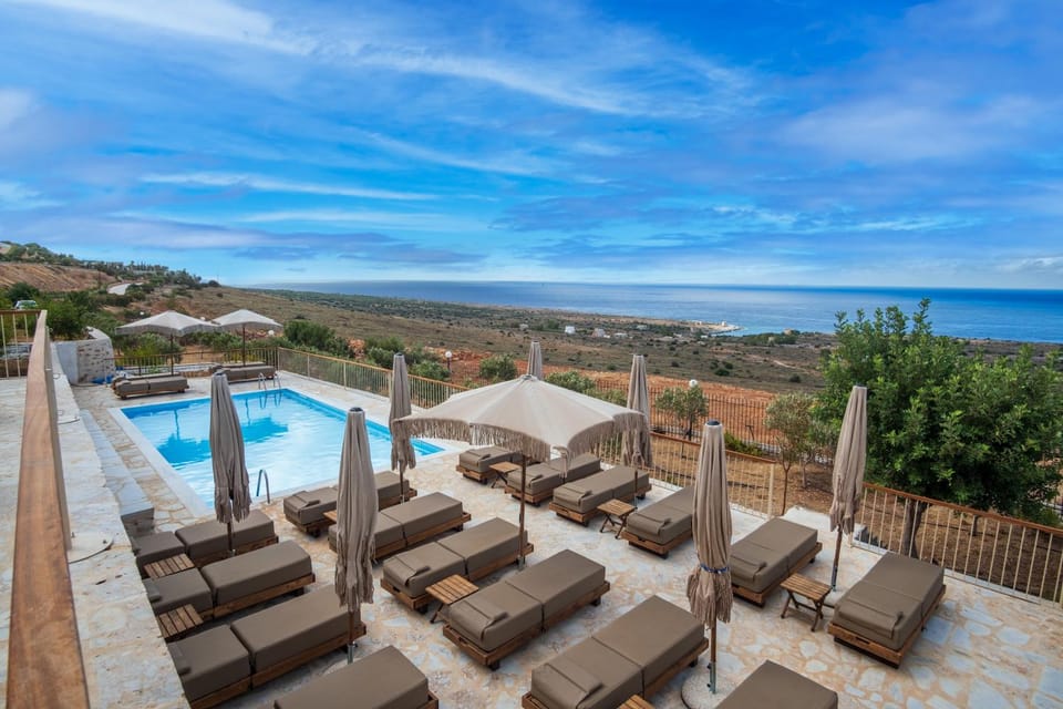 Day, Natural landscape, View (from property/room), Sea view, Swimming pool, sunbed