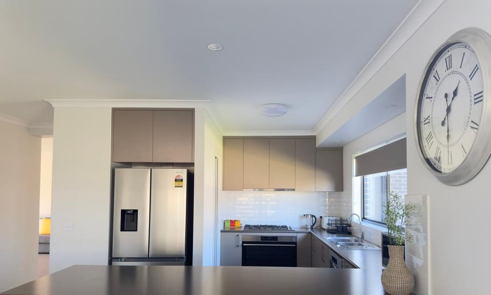 Kitchen or kitchenette, oven, stove
