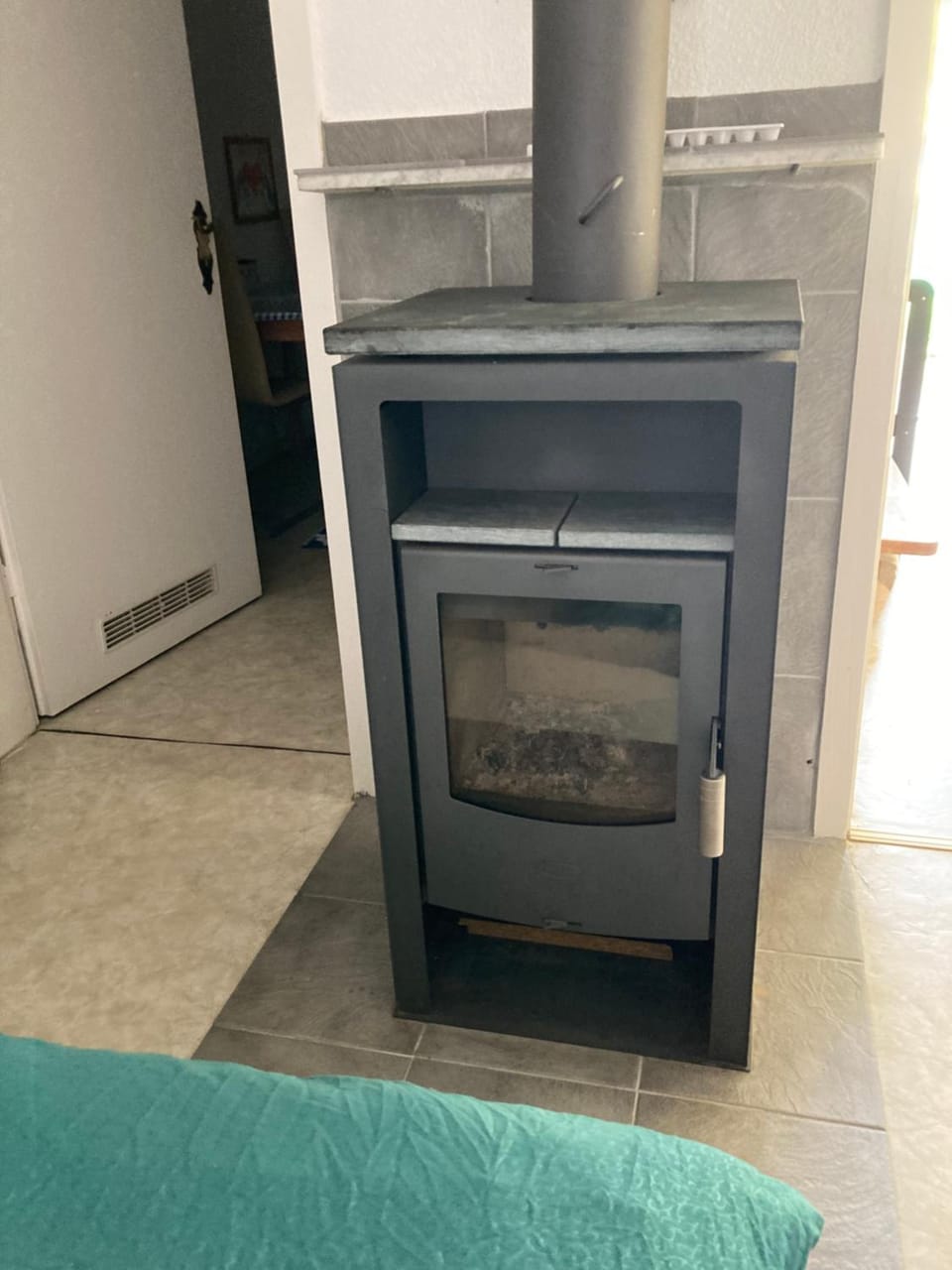Gemütliches ganzes Apartment, selbst check in Küche Parkplatz Waschmaschine Kamin Terrasse Garten,eigene Dusche und WC Apartment in Oberhausen