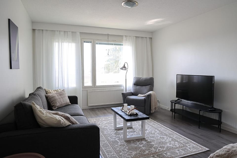 Communal lounge/ TV room, TV and multimedia, Living room, Seating area