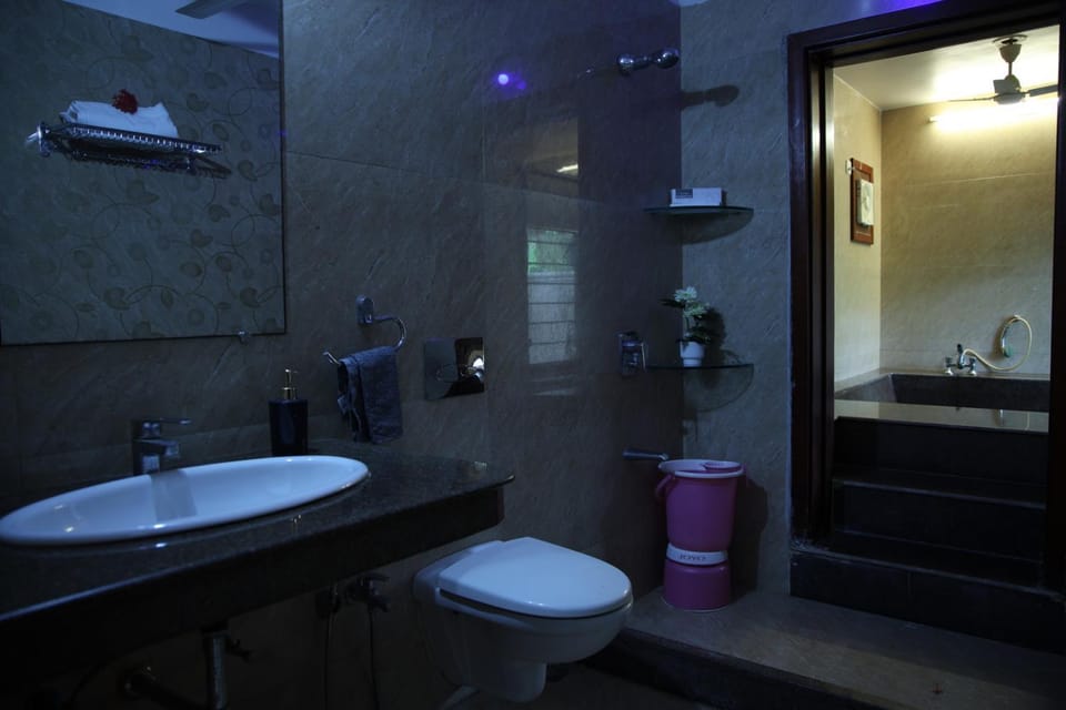 Shower, Toilet, Bathroom