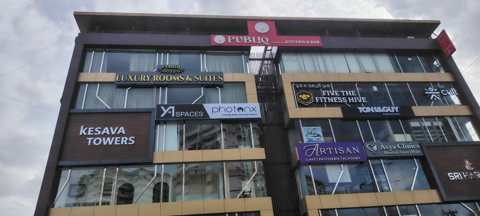 Property building, Property logo or sign, Logo/Certificate/Sign, Street view