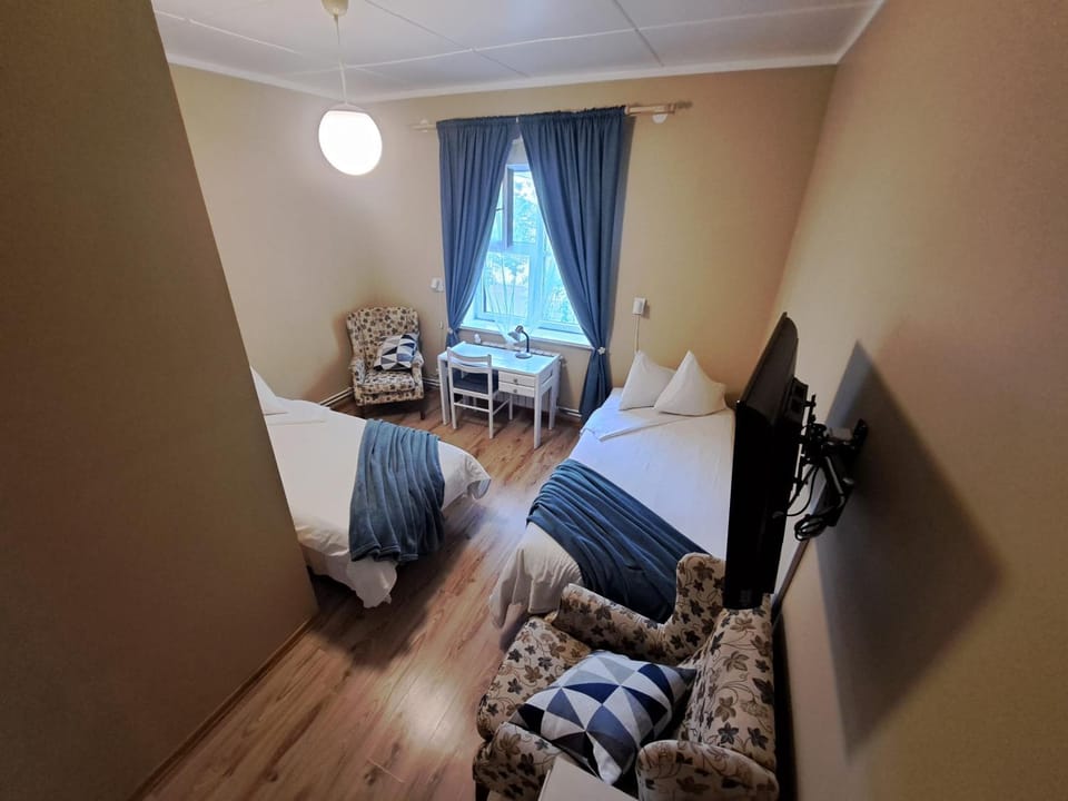 TV and multimedia, Photo of the whole room