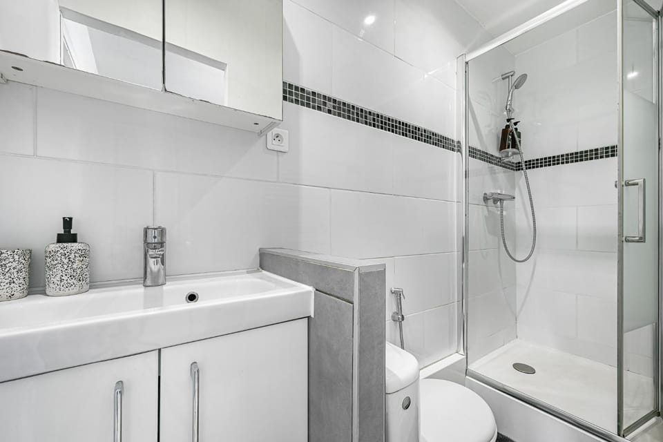 Le Livia - Proche Paris - 4 Prs - Wifi Apartment in Saint-Maur-des-Fossés
