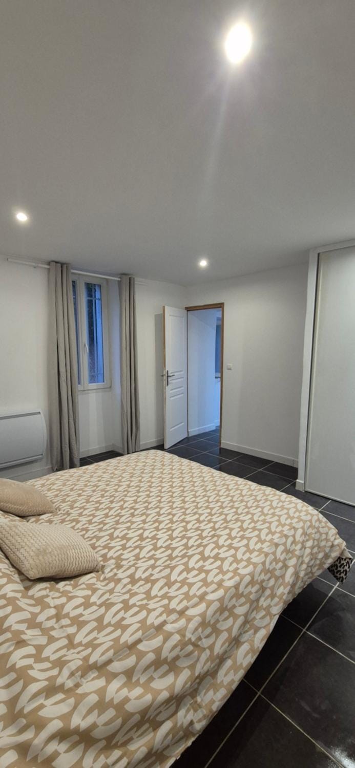 Appartement T3 Refait a neuf Apartment in Mazan