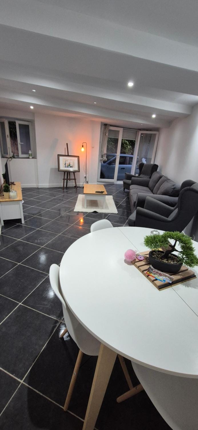 Appartement T3 Refait a neuf Apartment in Mazan