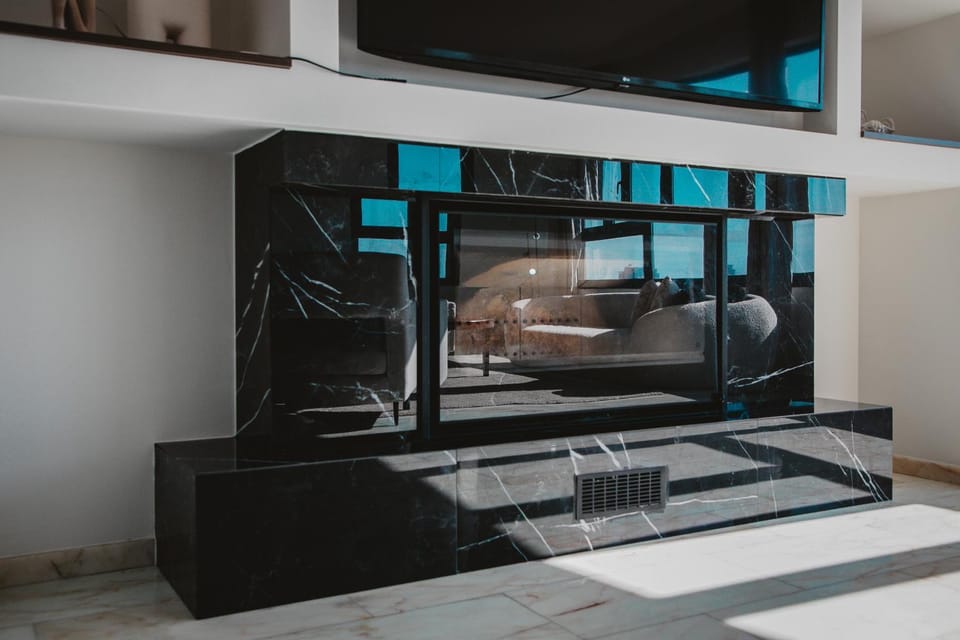 Communal lounge/ TV room, TV and multimedia