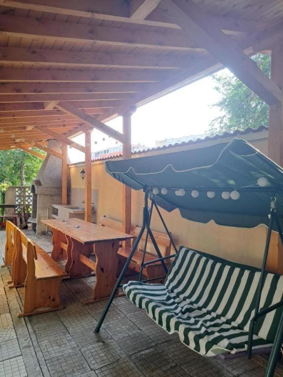 Family Hotel California Bed and Breakfast in Burgas Province