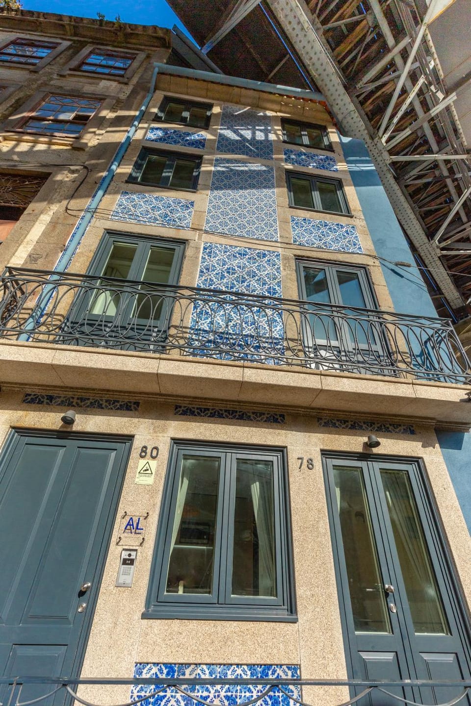 Property building, Balcony/Terrace