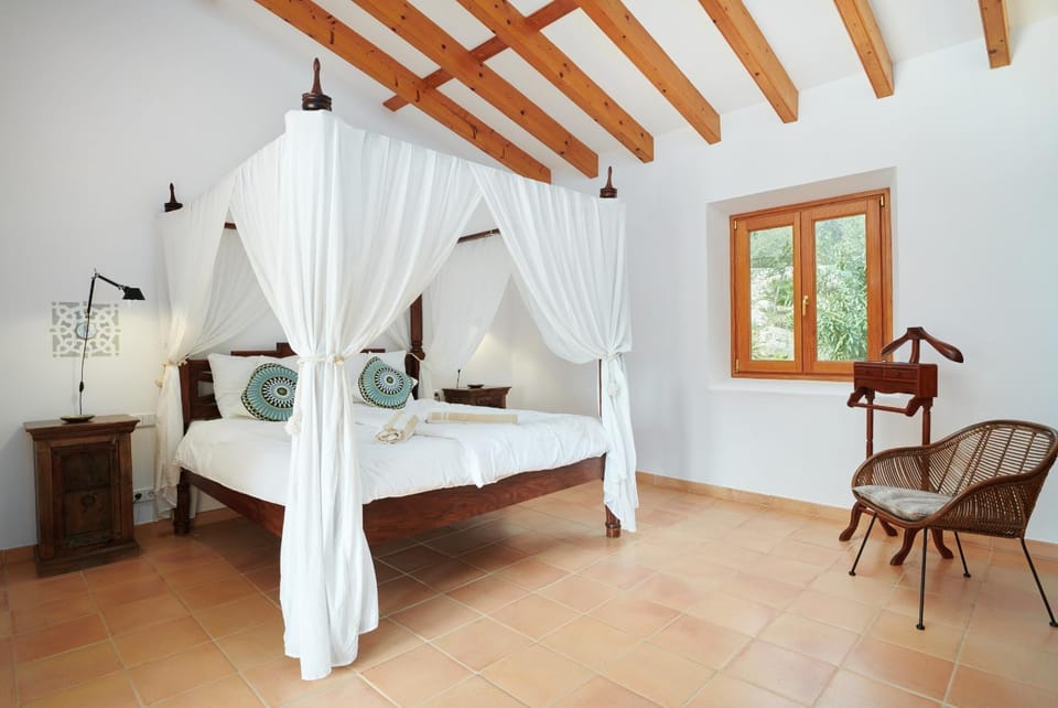 Living room, Bedroom