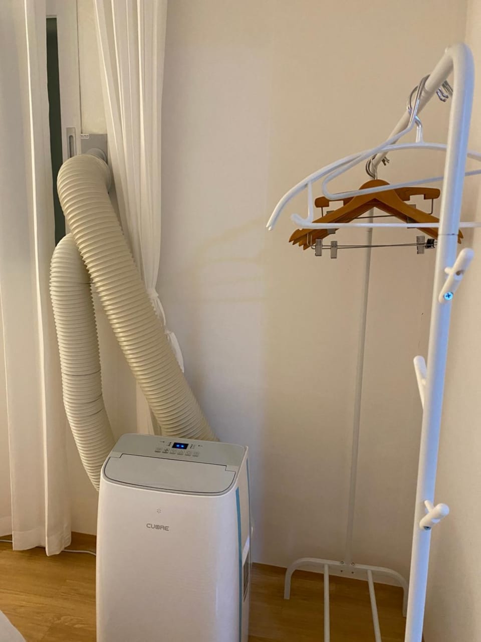 Decorative detail, wardrobe, air conditioner