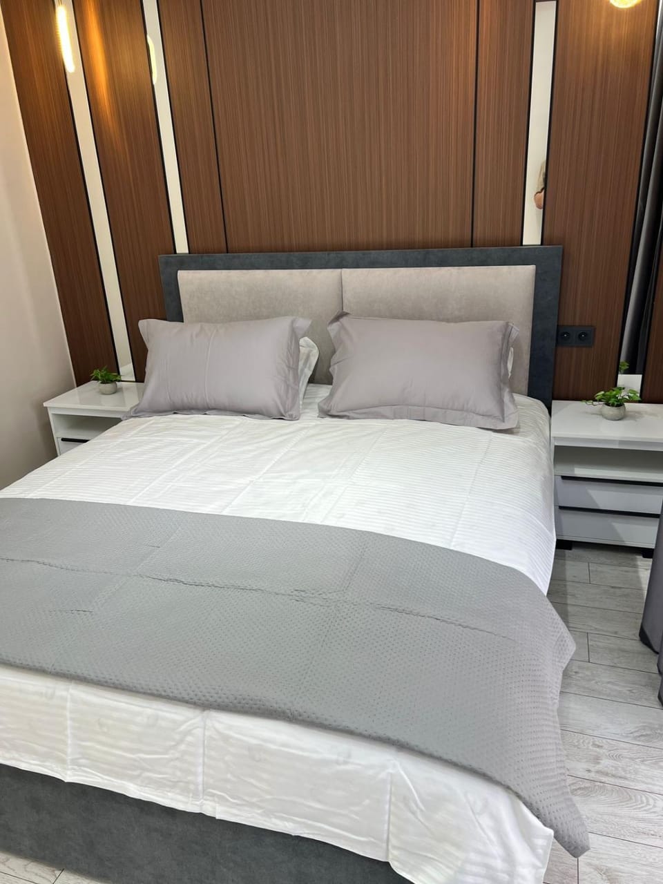 Bedroom, bunk bed