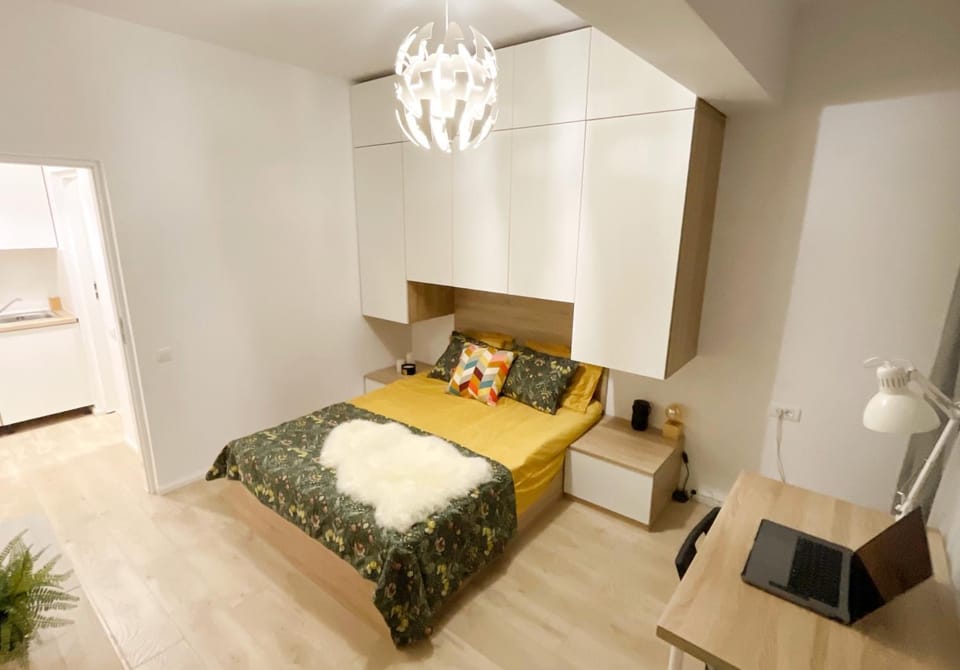 Bed, Photo of the whole room, Bedroom, wardrobe
