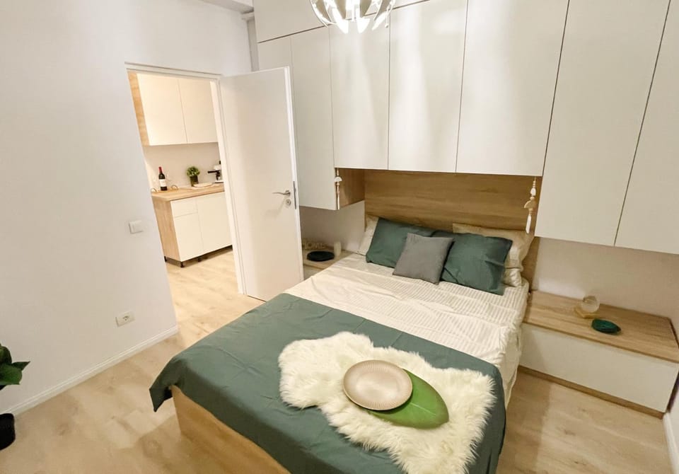 Bed, Photo of the whole room, Bedroom, wardrobe