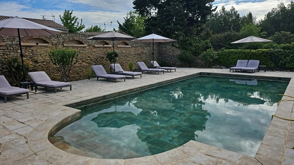 Day, Swimming pool, sunbed