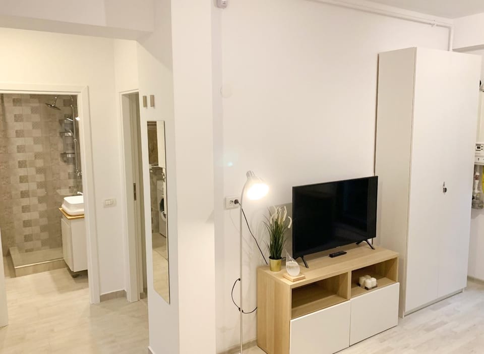 TV and multimedia, Evening entertainment
