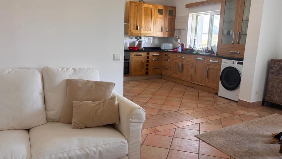 Kitchen or kitchenette, Living room, washing machine, dryer
