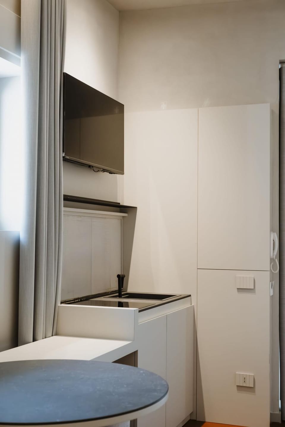 Spring, Summer, Kitchen or kitchenette, Bedroom, Autumn