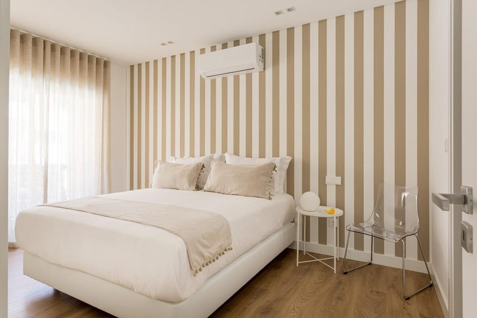 Cascais Seacoast Premium Apartment Bed and Breakfast in Cascais