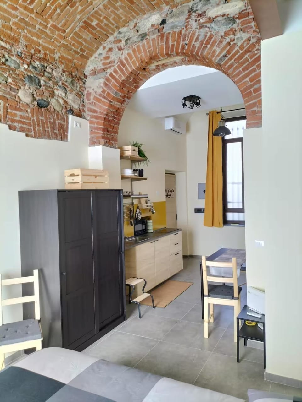 Kitchen or kitchenette, Living room, Dining area