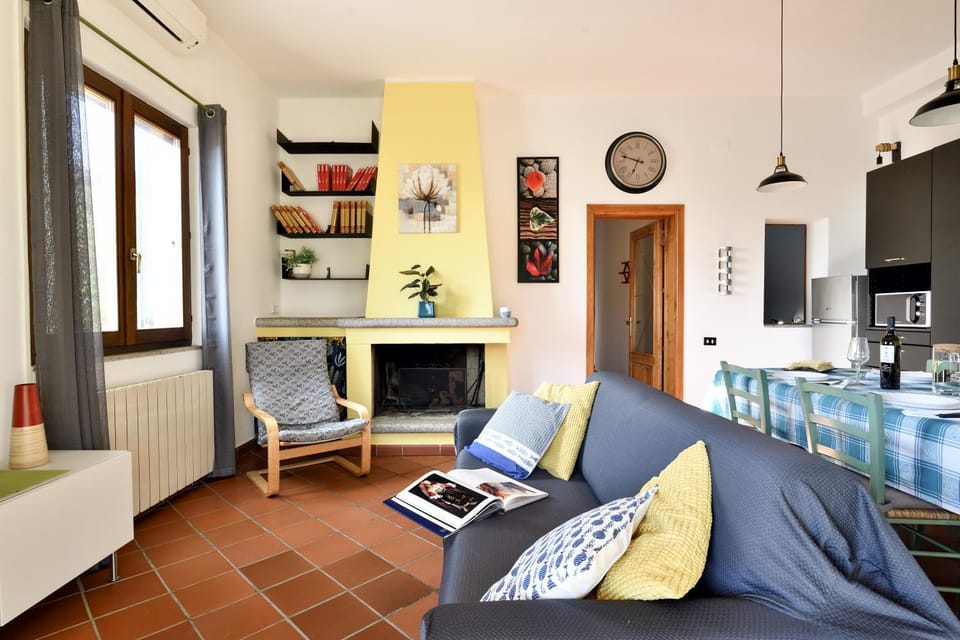 Living room, air conditioner