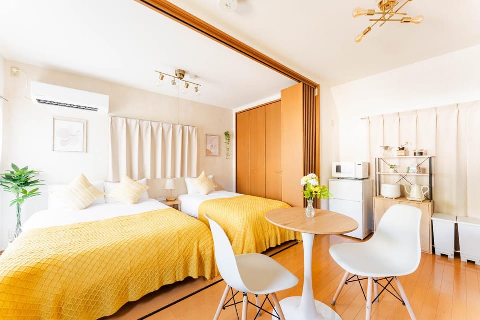 Bed, Living room, Bedroom