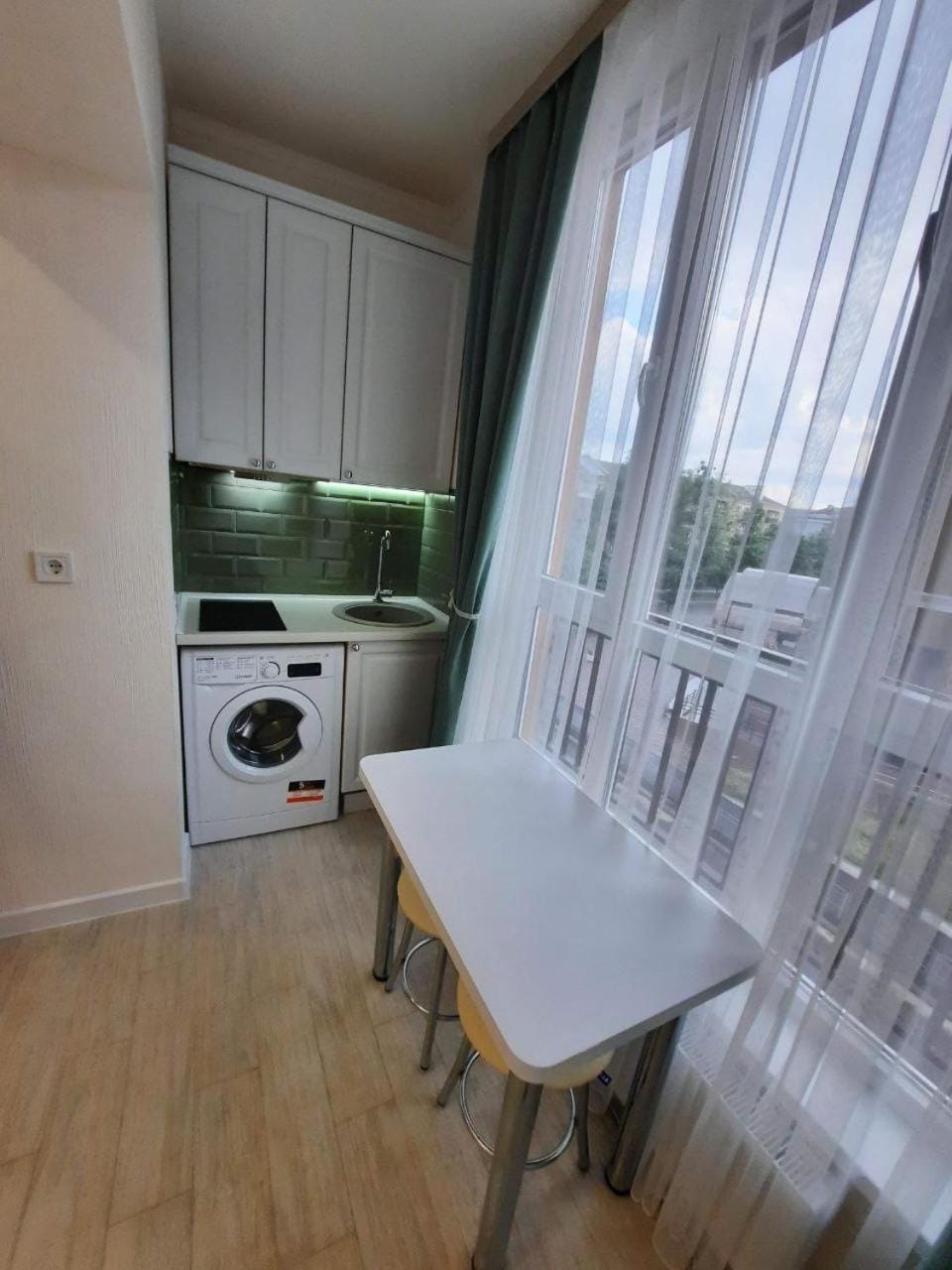 Greenroom Apartment in Kharkiv
