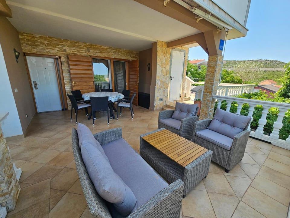 Apartman Nives House in Zadar County