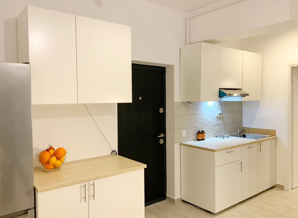 Kitchen or kitchenette, oven, stove
