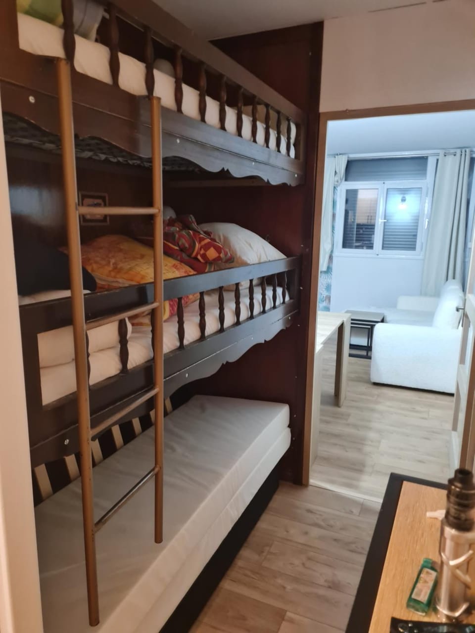 bunk bed