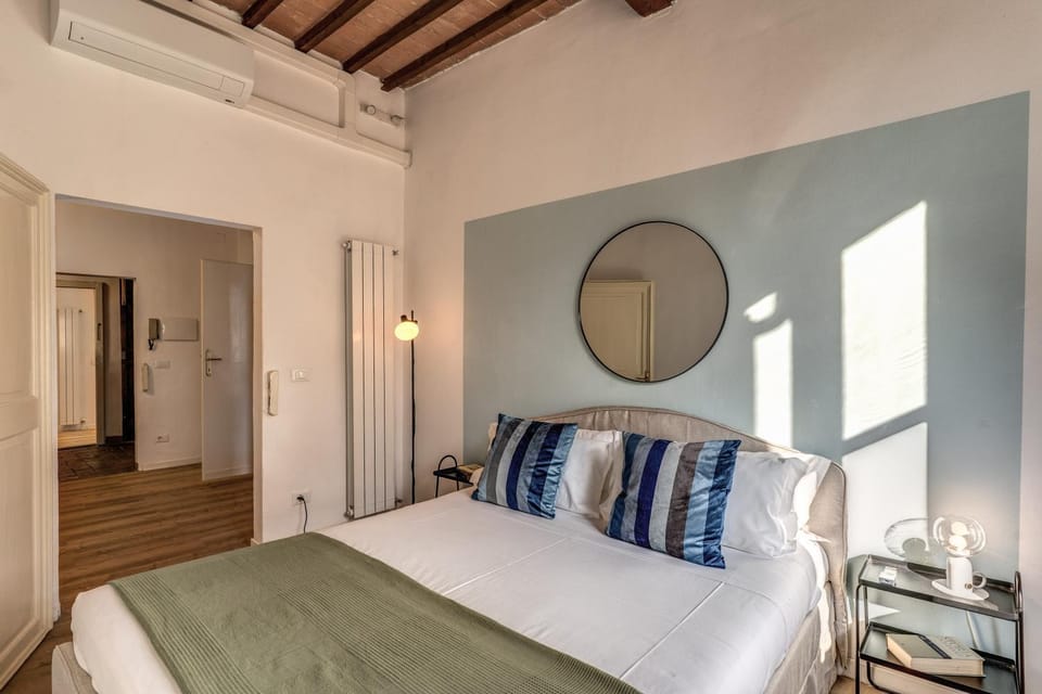 Santa Maria Dreaming Rooftop Apartment in Pisa