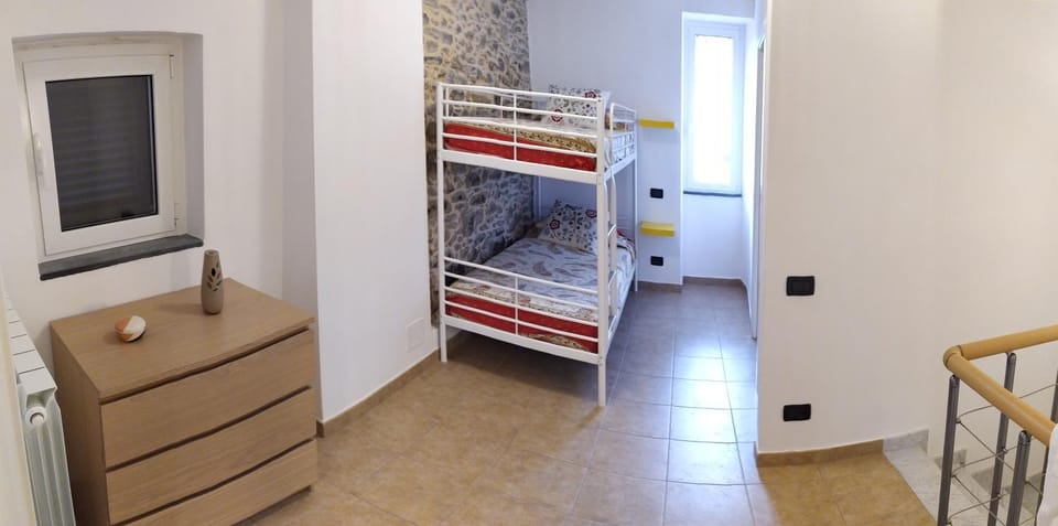 bunk bed