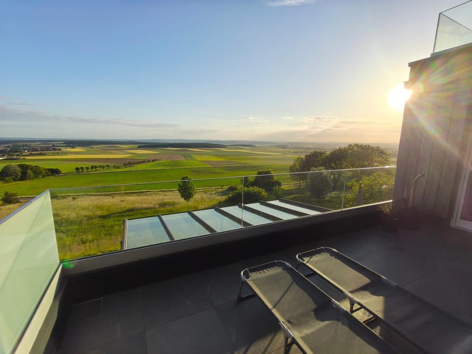 View (from property/room), Balcony/Terrace