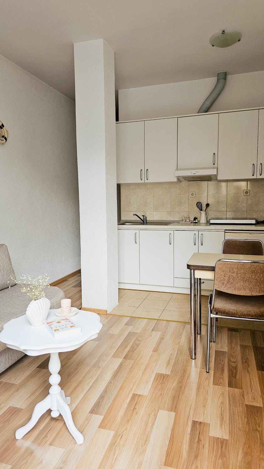 One-Bedroom Apartment, 10min from the City Center Apartment in Makarska
