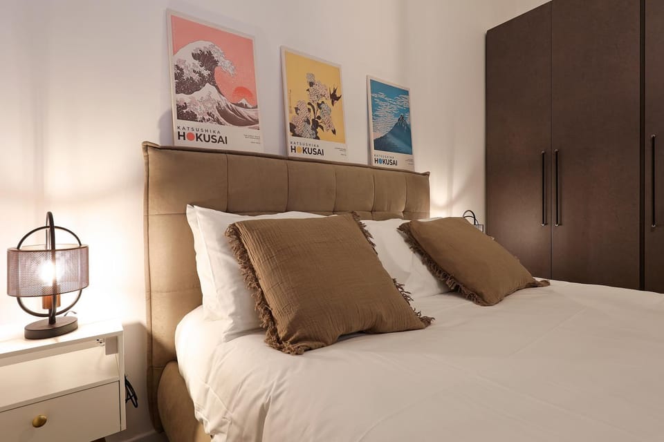 Bed, Photo of the whole room, Bedroom, wardrobe