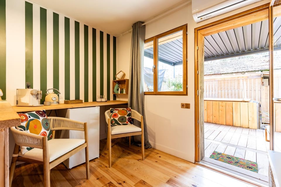 Property building, Living room