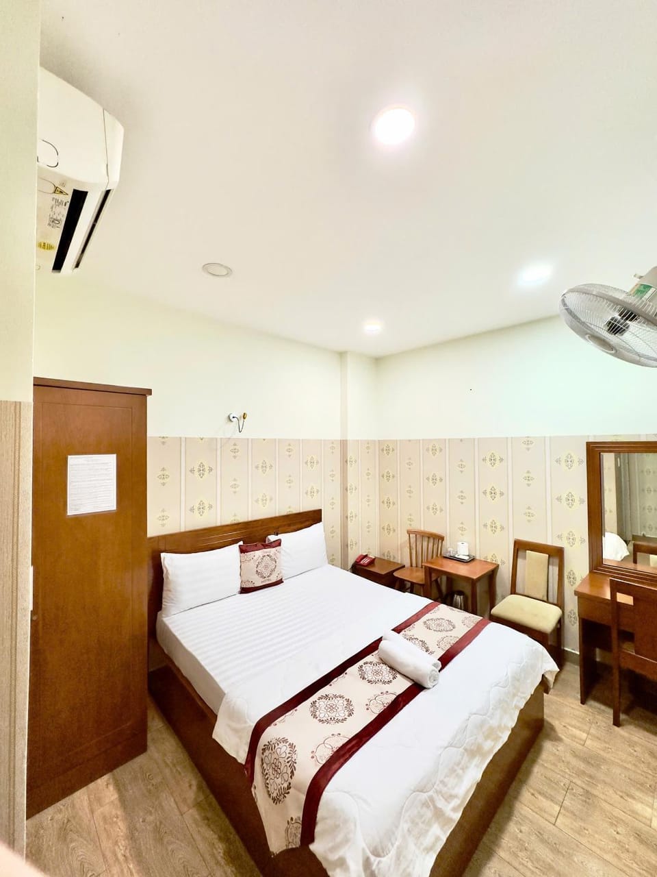 DŨNG India HOTEL Hotel in Ho Chi Minh City