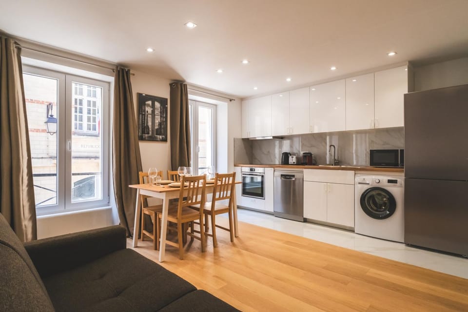 Appartement Lumineux dans le Haut Marais Apartment in Paris