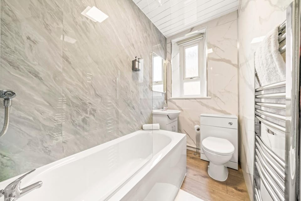 Bathroom, Bath