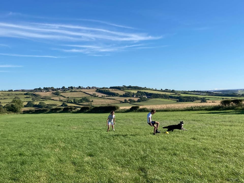 Bowlers Hill Campsite Campground/ 
RV Resort in England
