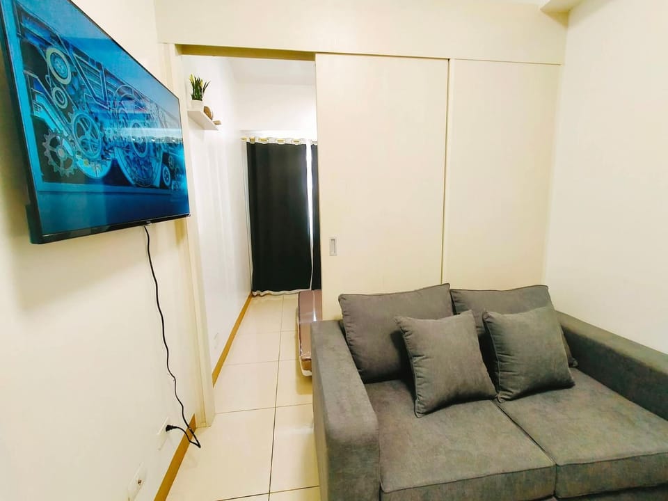 Cozy 2BR Stay Near SM Southmall Apartment hotel in Las Pinas