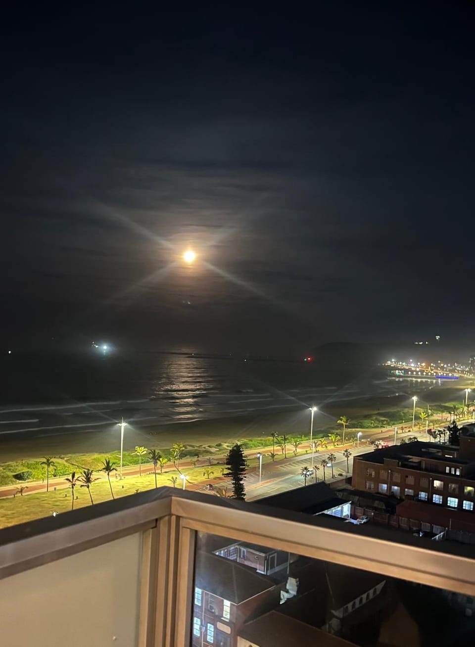 Ocean Breeze 10 South Apartment in Durban