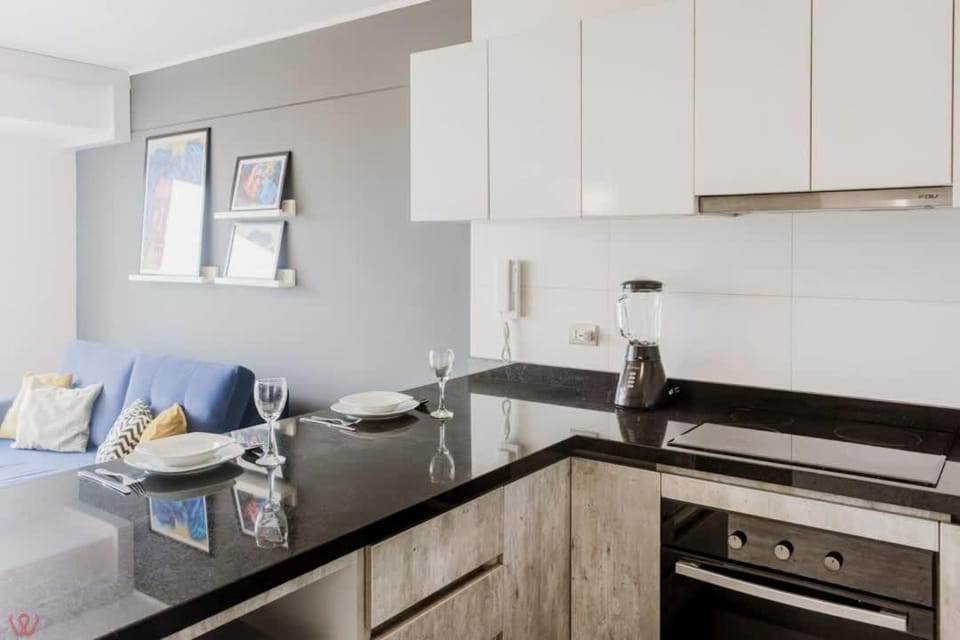 Chic 1BR Gym Near Barranco Hotspots Apartment in Barranco
