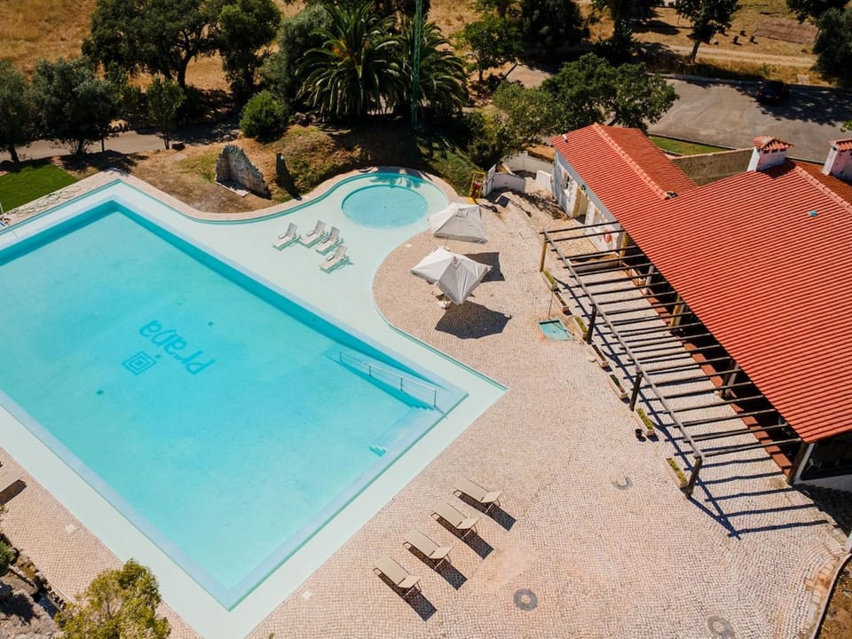 Prana Nature, Setúbal Oasis with Pool Bed and Breakfast in Palmela