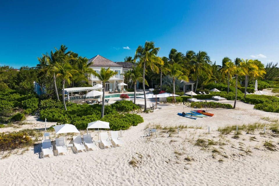 7 bedroom plantation estate Villa Villa in Grace Bay