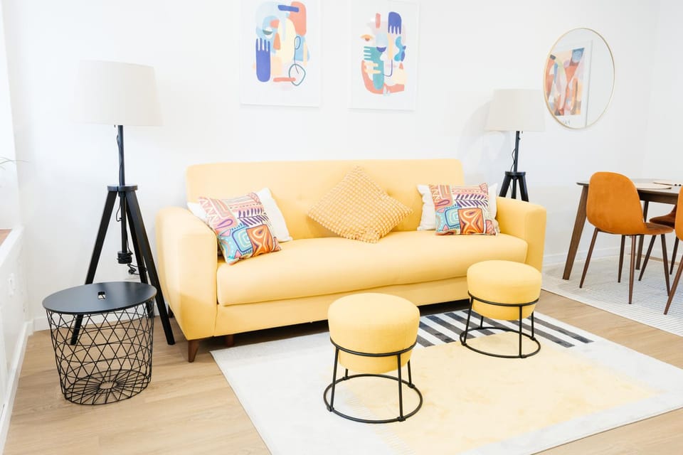 Bed, Living room, Seating area