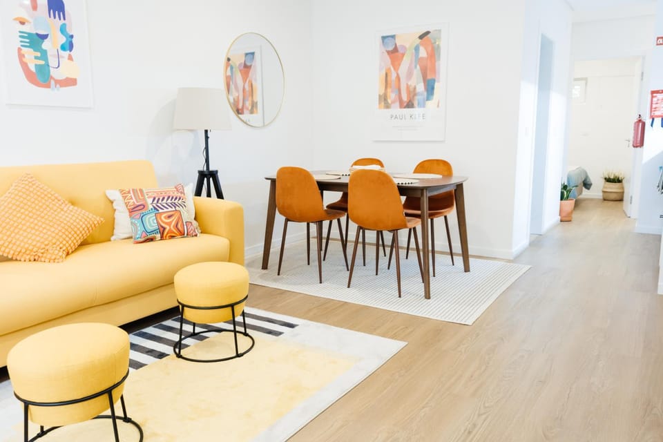Living room, Seating area, Dining area