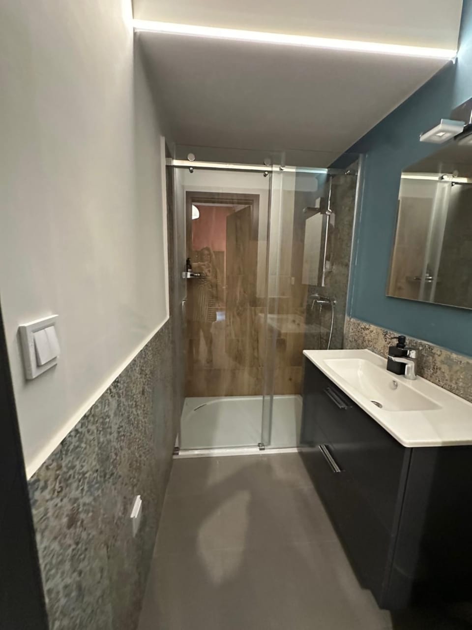 Shower, Bathroom