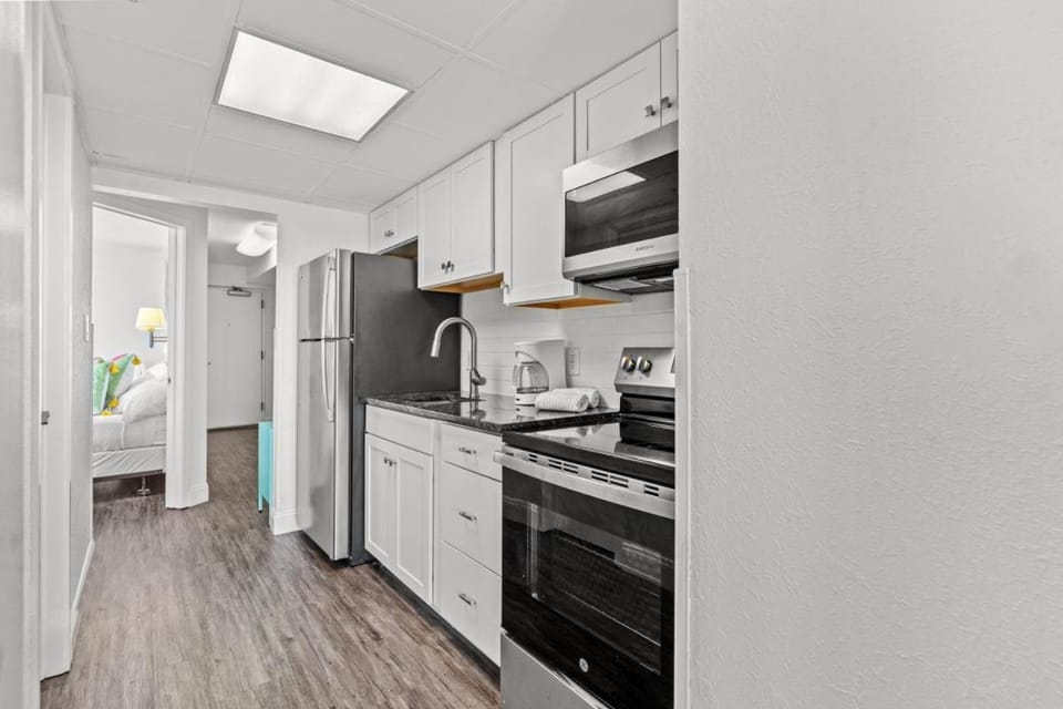 Coastal 1 Bedroom Condo-Stunning Oceanfront Views- Boardwalk 639 House in Myrtle Beach