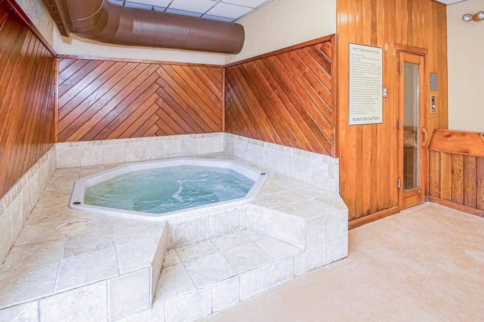 5B Mountain Village- Unit B House in Dover
